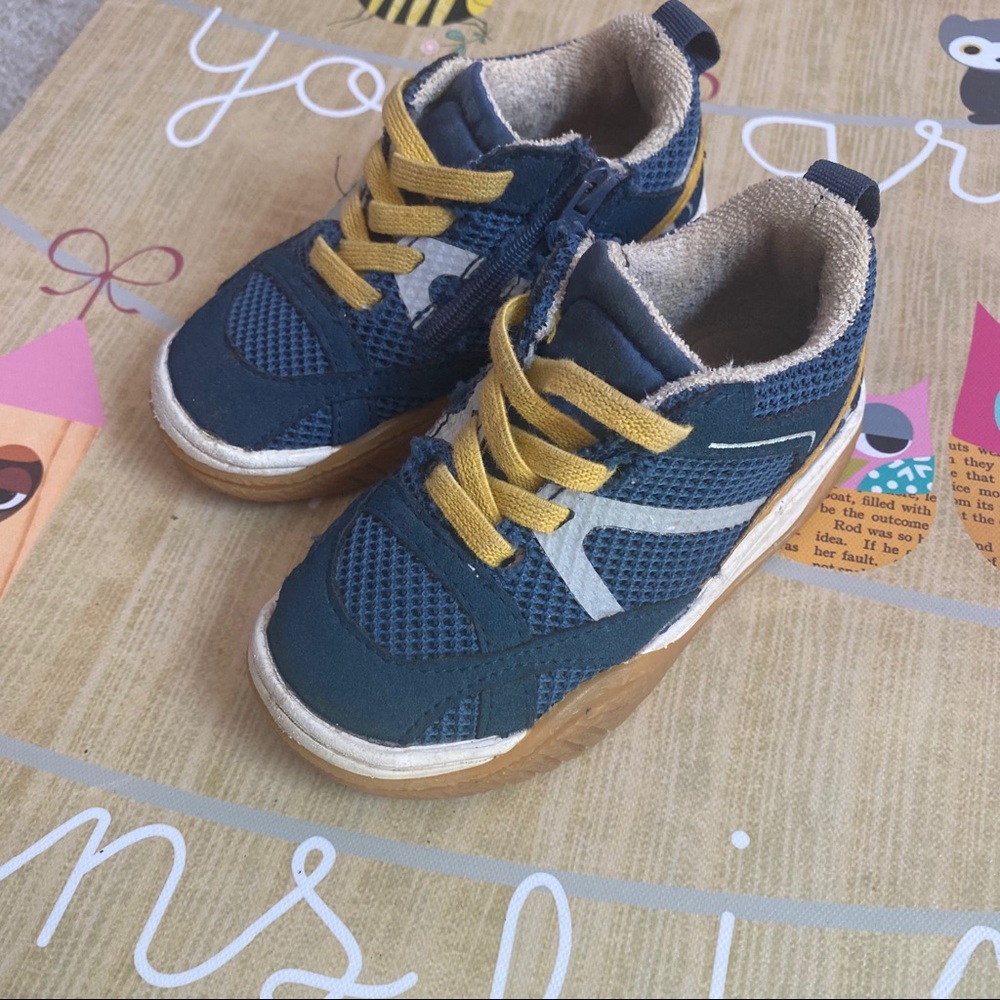Baby Zara Sneakers Shoes Boys size 22